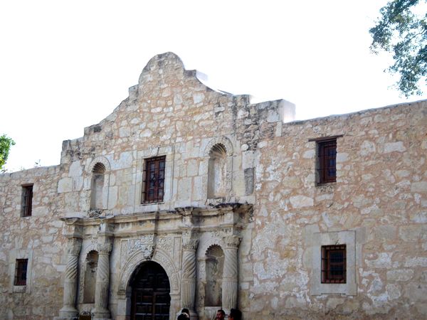 San Antonio Texas Travel Guide from NeverEndingJourneys.com