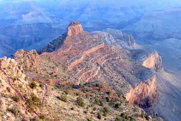 Grand Canyon AZ Travel Tips and Best Hike Information from NeverEndingJourneys.com