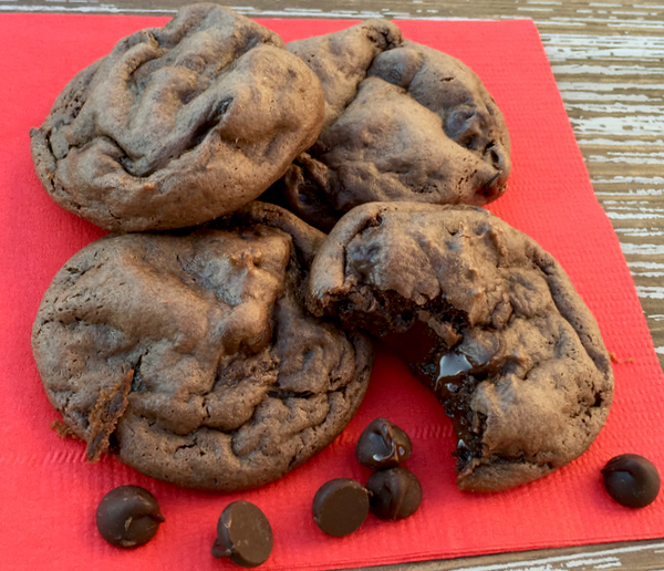Dark Chocolate Fudge Cake Mix Cookie Recipe from NeverEndingJourneys.com