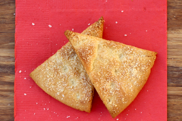 Garlic Parmesan Pita Chip Recipe from NeverEndingJourneys.com