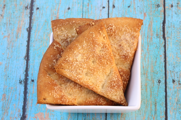 Garlic Pita Chips Recipe from NeverEndingJourneys.com