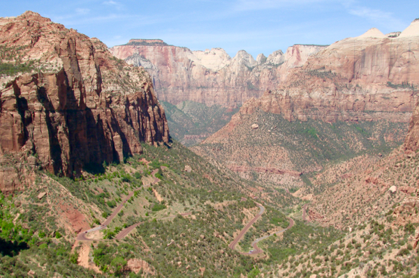 Zion National Park Hikes and Viewpoints by NeverEndingJourneys.com
