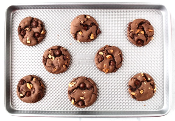 The Best Chocolate Chip Pecan Cookies