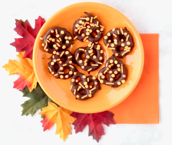Fall Chocolate Covered Pretzels